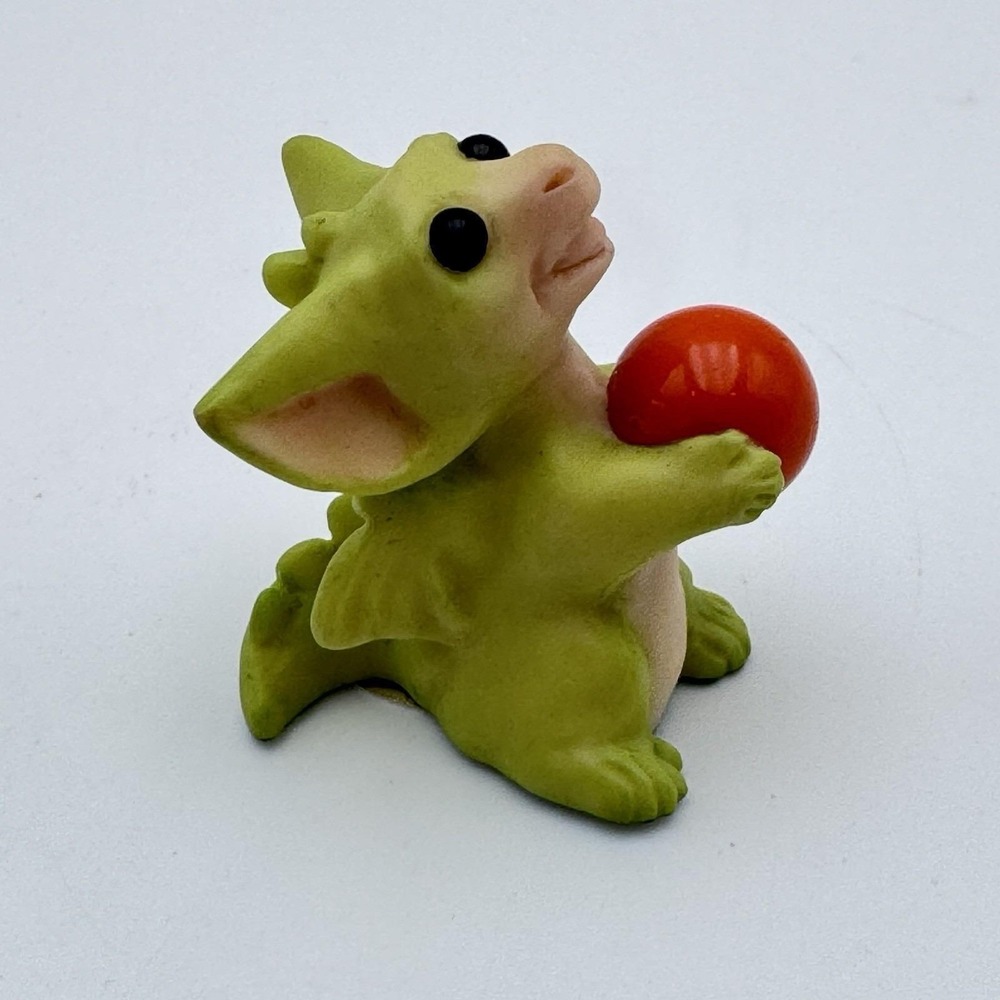 The Whimsical World of Pocket Dragons PLAYTIME Real Musgrave Flambro Figure